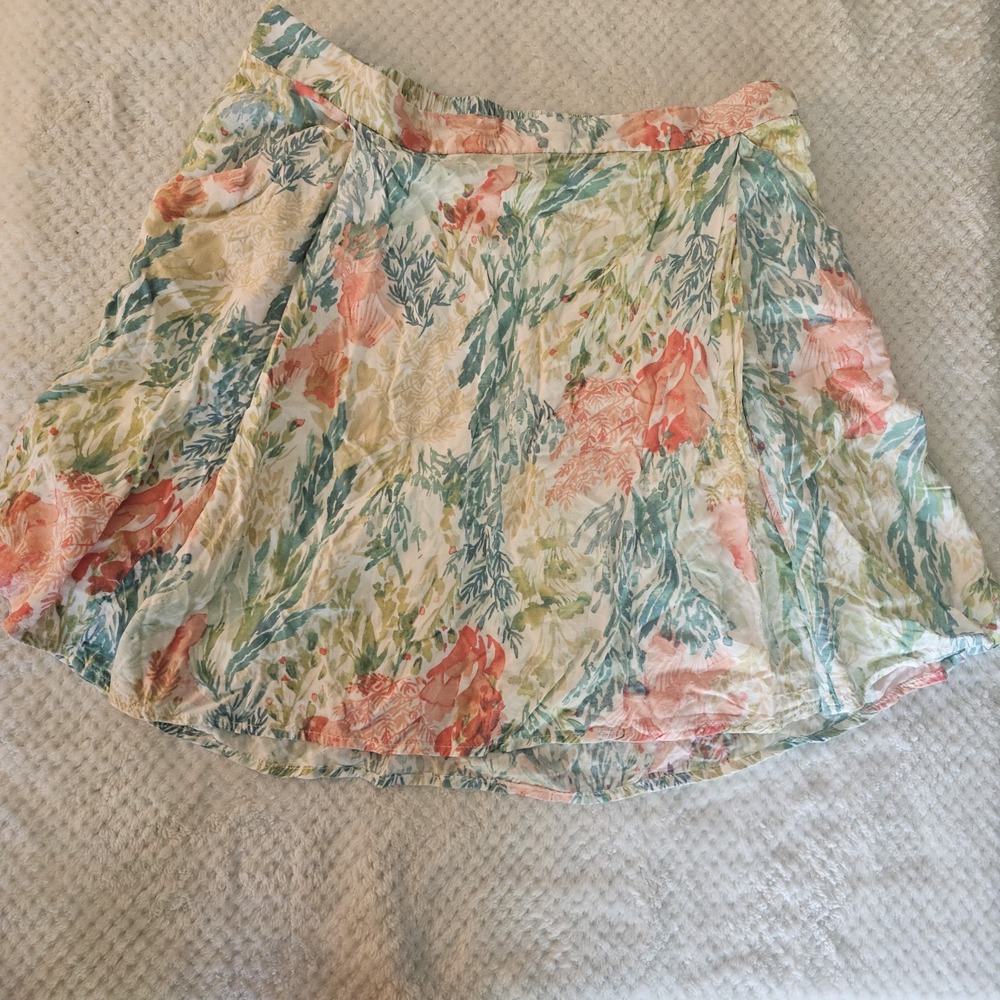 Old Navy Women's Pink Floral Skirt Size Medium with‎ Smocked Mini Cottagecore